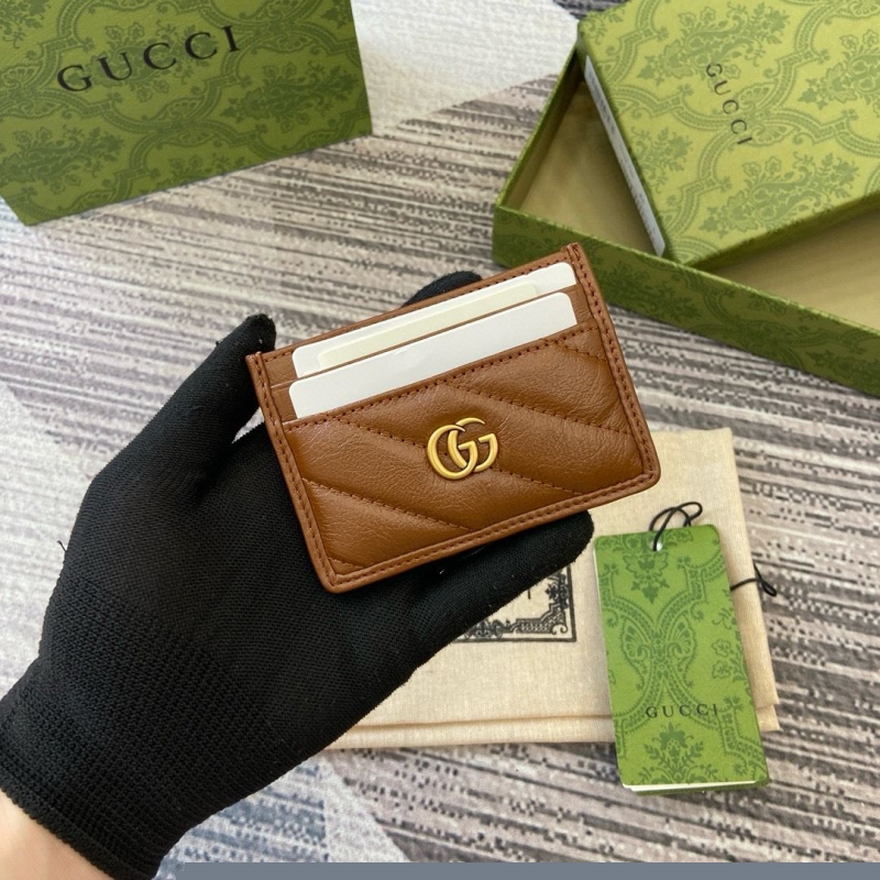 G*u*i wallets & purse